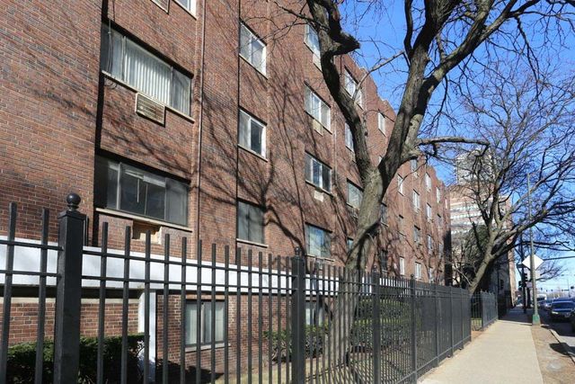 1040 W HOLLYWOOD Avenue 205, Chicago, IL 60660