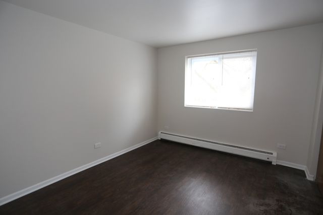 1040 W HOLLYWOOD Avenue 205, Chicago, IL 60660