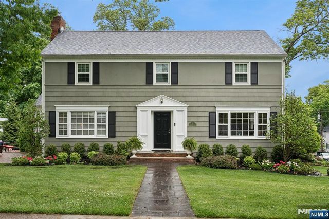 81 Mountain Road, Verona, NJ 07044