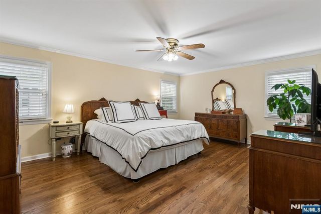 81 Mountain Road, Verona, NJ 07044
