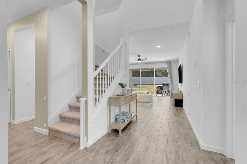 Image 18 of property listing at 2385 SIRENA LANE, Mount Dora, FL 32757