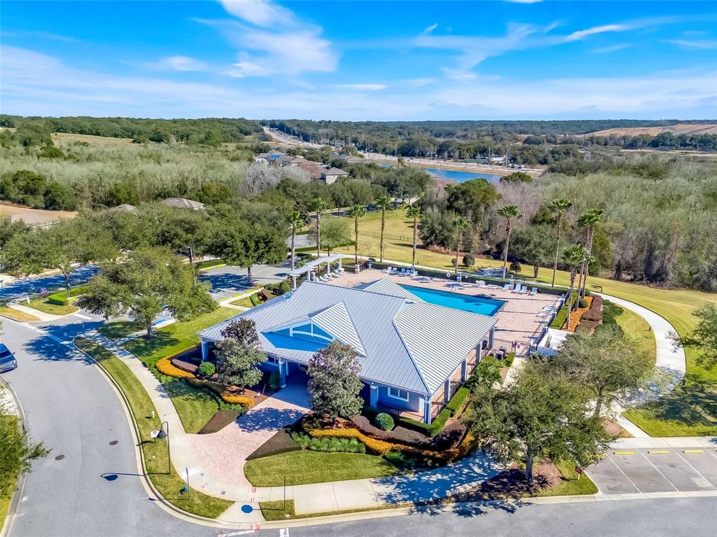 Image 31 of property listing at 2385 SIRENA LANE, Mount Dora, FL 32757