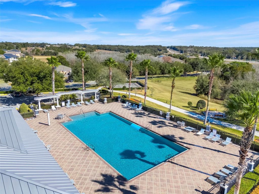 Image 34 of property listing at 2385 SIRENA LANE, Mount Dora, FL 32757