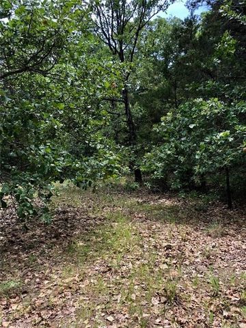 118 Lincoln Drive, Streetman, TX 75859