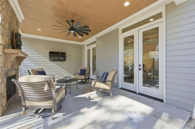 6011 Windjammer Way, Gainesville, GA 30506