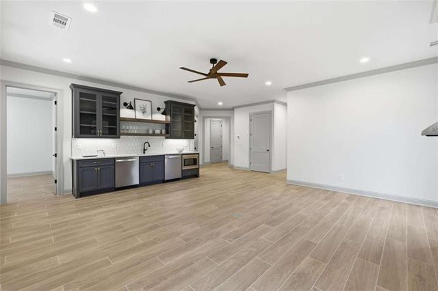 6011 Windjammer Way, Gainesville, GA 30506