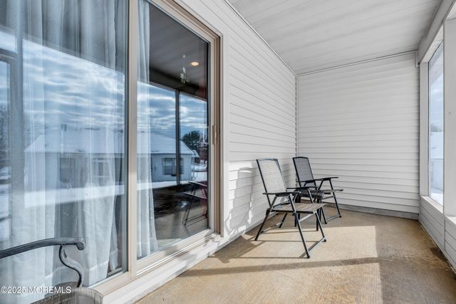 5 Oriel Way, Marlboro, NJ 07746