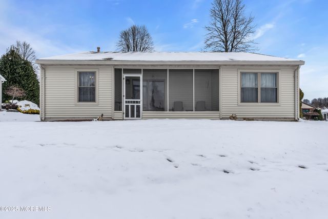 5 Oriel Way, Marlboro, NJ 07746