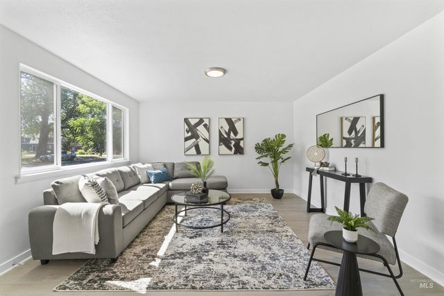 2211 N 34th, Boise, ID 83703