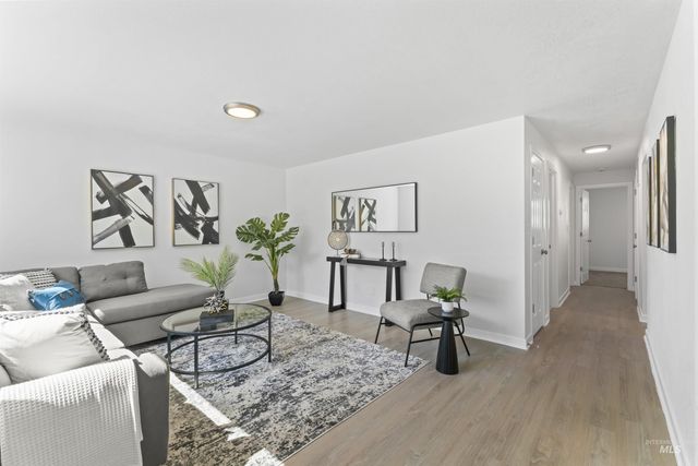 2211 N 34th, Boise, ID 83703