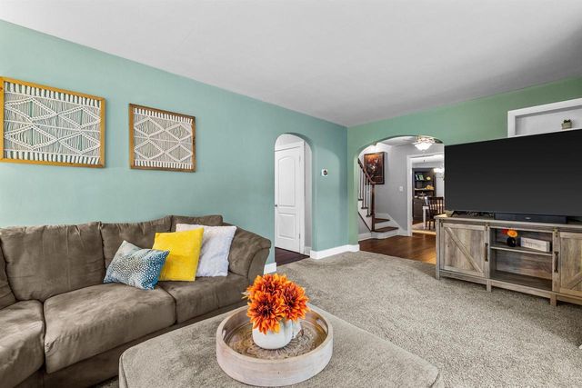 501 Haskins STREET, Lake Geneva, WI 53147