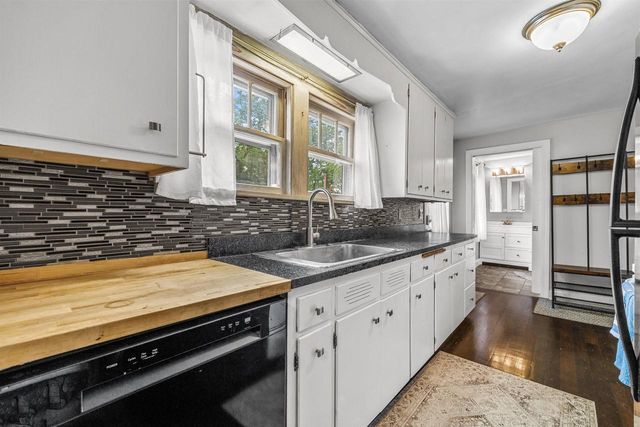 501 Haskins STREET, Lake Geneva, WI 53147