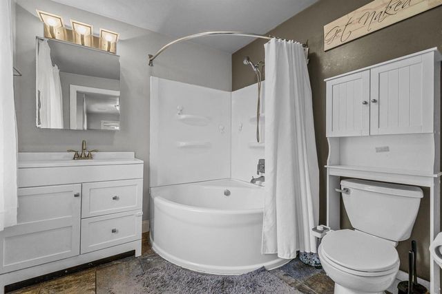 501 Haskins STREET, Lake Geneva, WI 53147