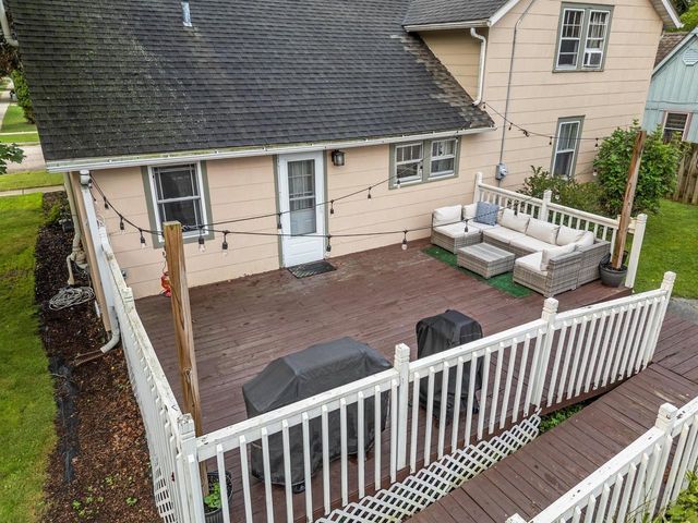 501 Haskins STREET, Lake Geneva, WI 53147