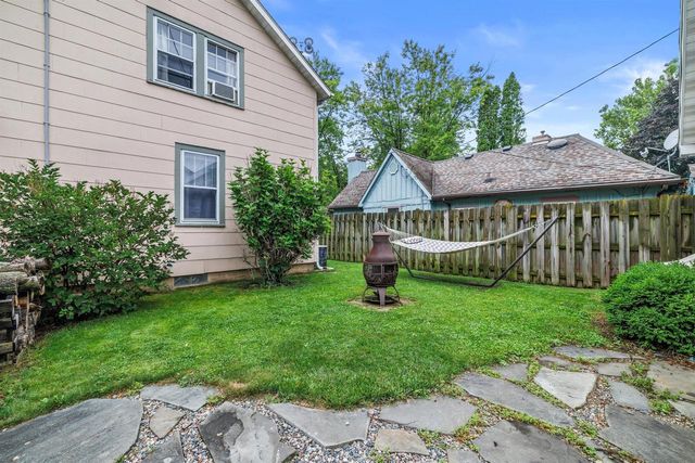 501 Haskins STREET, Lake Geneva, WI 53147