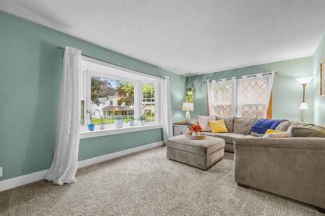 501 Haskins STREET, Lake Geneva, WI 53147