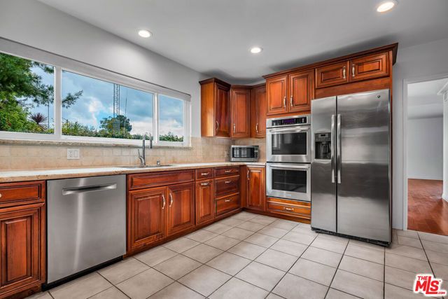 2925 Dona Susana Drive, Studio City (los Angeles), CA 91604