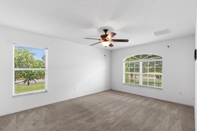 1042 SW Janette Avenue, Port St. Lucie, FL 34953