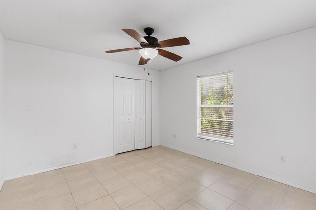 1042 SW Janette Avenue, Port St. Lucie, FL 34953