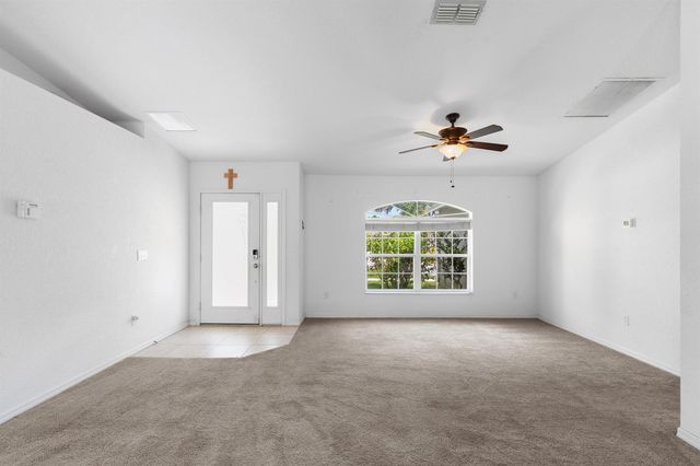 1042 SW Janette Avenue, Port St. Lucie, FL 34953