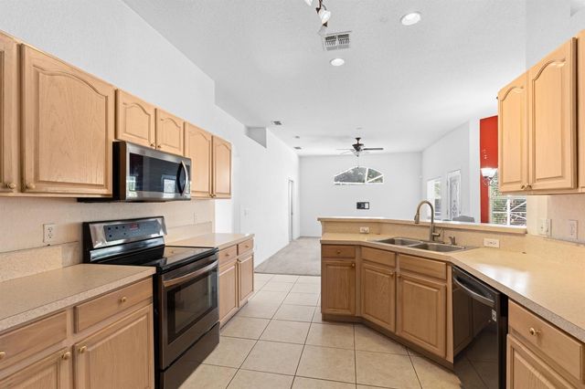1042 SW Janette Avenue, Port St. Lucie, FL 34953