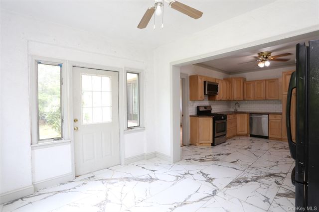 1 Sunset Drive, Suffern, NY 10901