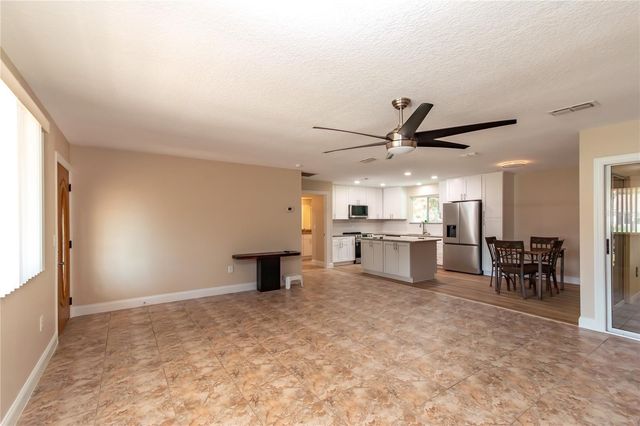 10886 SW 90TH TERRACE, Ocala, FL 34481