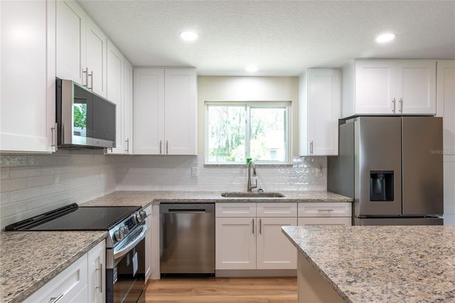 10886 SW 90TH TERRACE, Ocala, FL 34481