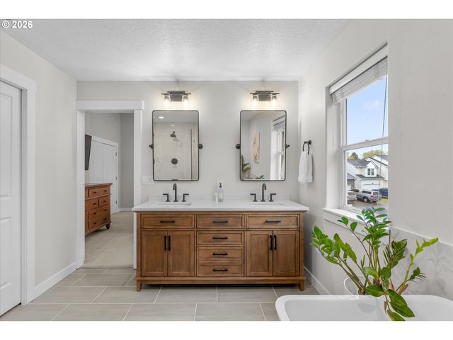 31424 Sw ORCHARD Dr, Wilsonville, OR 97070