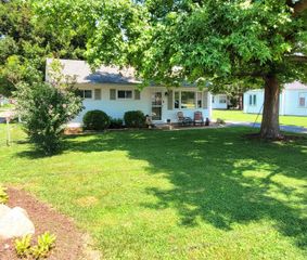 306 E 8th Street, Brookston, IN 47923
