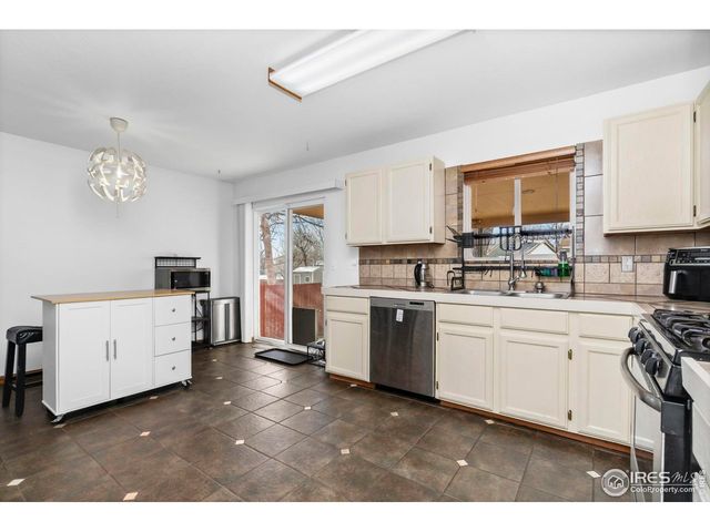 4437 N Lincoln Ave, Loveland, CO 80538