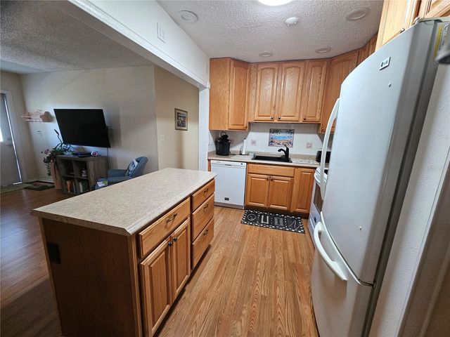 1905 CANTERBURY LANE E-9, Sun City Center, FL 33573