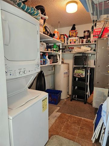 1905 CANTERBURY LANE E-9, Sun City Center, FL 33573