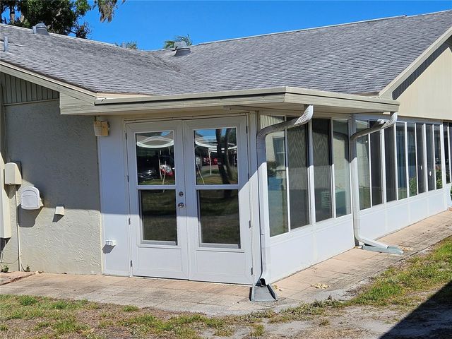 1905 CANTERBURY LANE E-9, Sun City Center, FL 33573