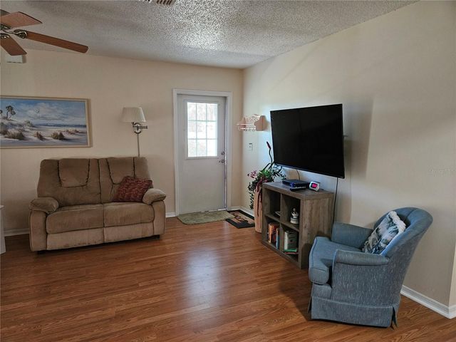 1905 CANTERBURY LANE E-9, Sun City Center, FL 33573