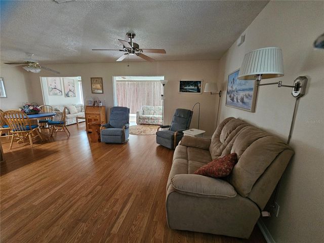 1905 CANTERBURY LANE E-9, Sun City Center, FL 33573