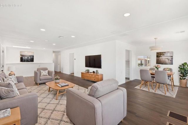 38192 Rock Circle, Palm Desert, CA 92260