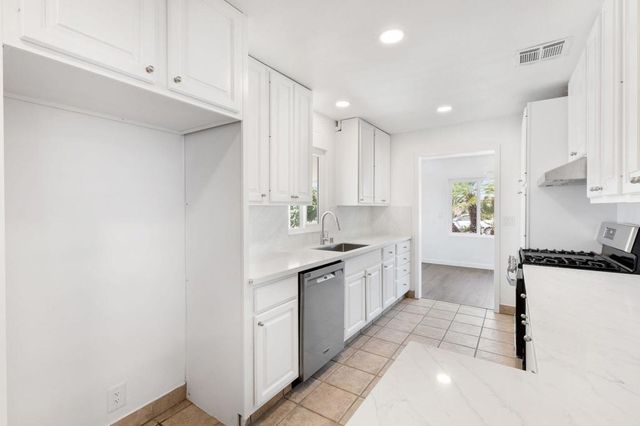 38192 Rock Circle, Palm Desert, CA 92260