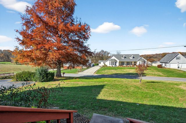 288 Mallory Cir, Livingston, TN 38570