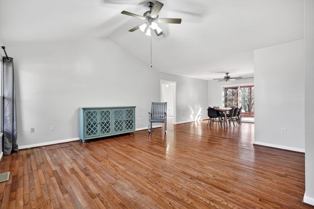 288 Mallory Cir, Livingston, TN 38570