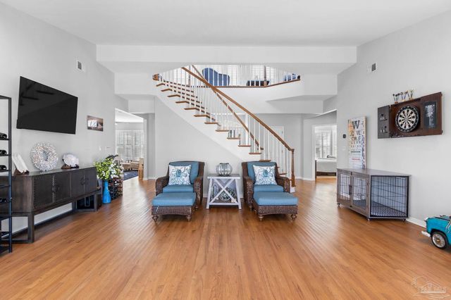 25 Calle Hermosa, Pensacola Beach, FL 32561