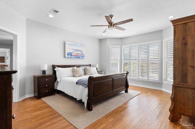 25 Calle Hermosa, Pensacola Beach, FL 32561