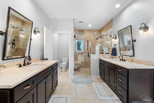 25 Calle Hermosa, Pensacola Beach, FL 32561