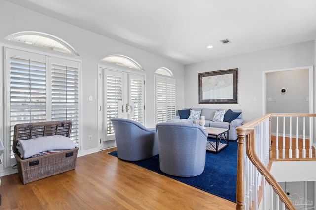 25 Calle Hermosa, Pensacola Beach, FL 32561