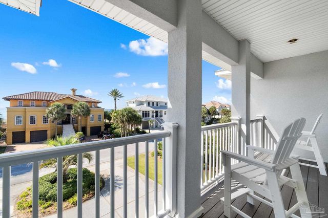 25 Calle Hermosa, Pensacola Beach, FL 32561