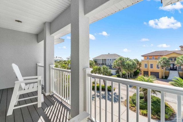 25 Calle Hermosa, Pensacola Beach, FL 32561
