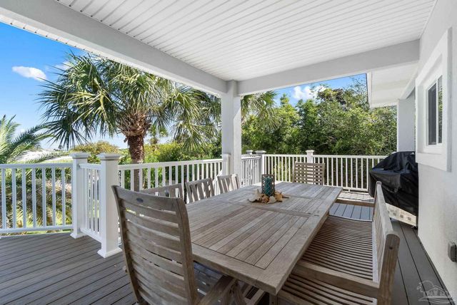 25 Calle Hermosa, Pensacola Beach, FL 32561