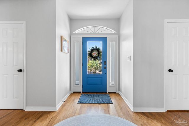 25 Calle Hermosa, Pensacola Beach, FL 32561