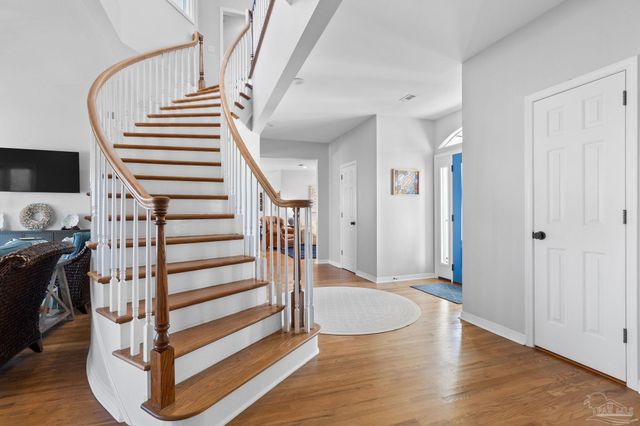 25 Calle Hermosa, Pensacola Beach, FL 32561