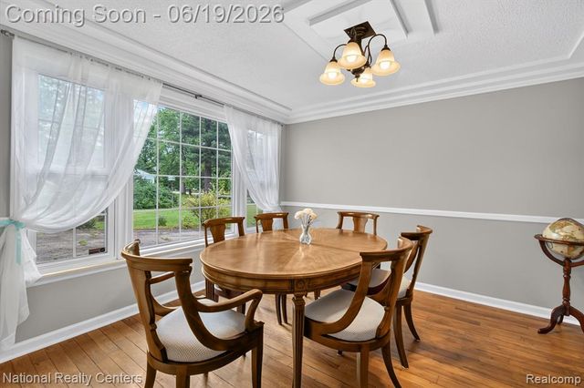 360 Woodland Drive, South Lyon, MI 48178